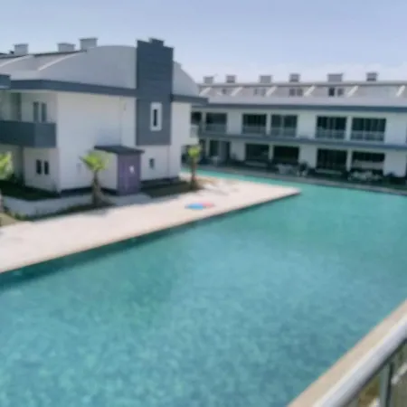 Tema Pool Lara Venezia Apartment *